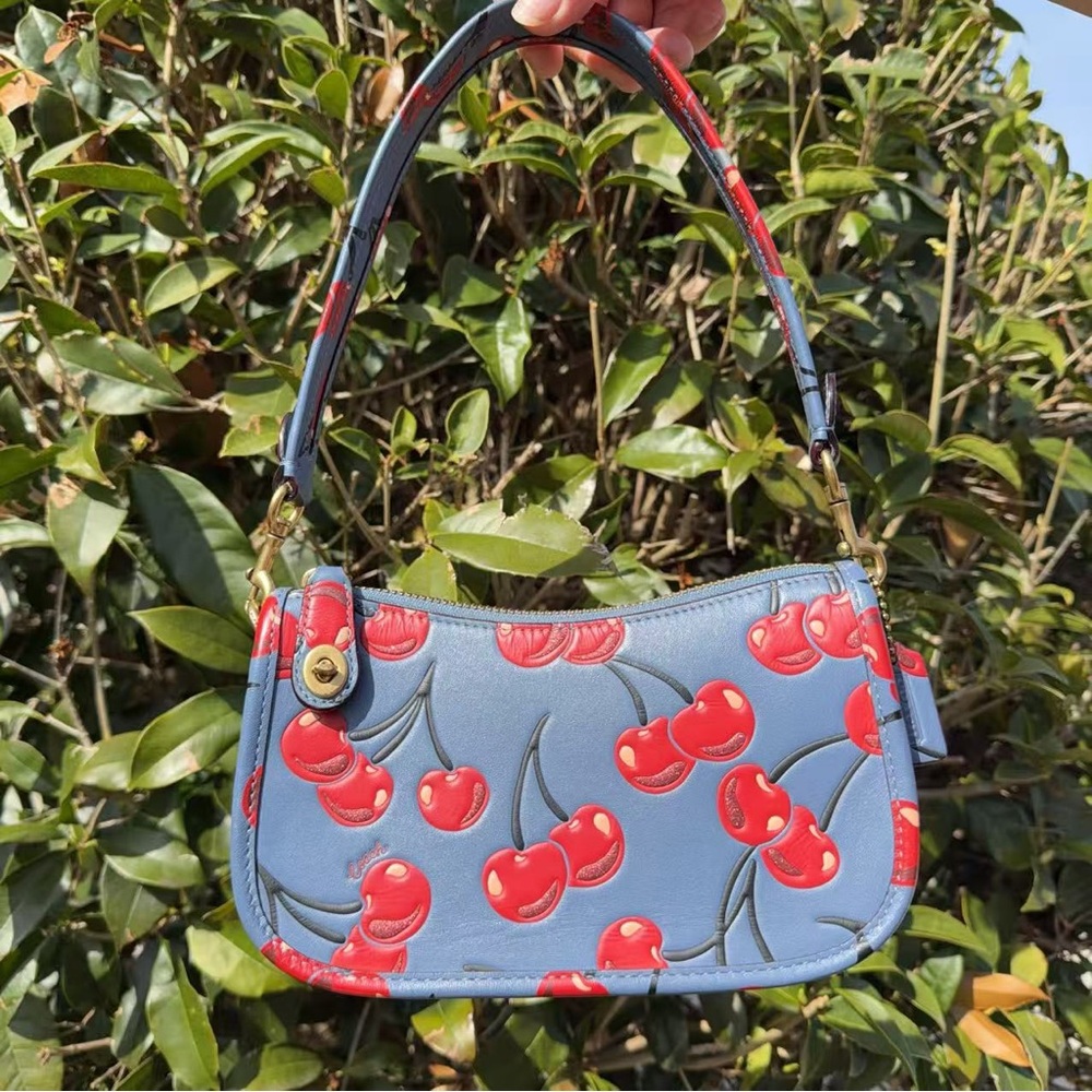 EUC Coach Swinger Bag 20 With Cherry Print CA133